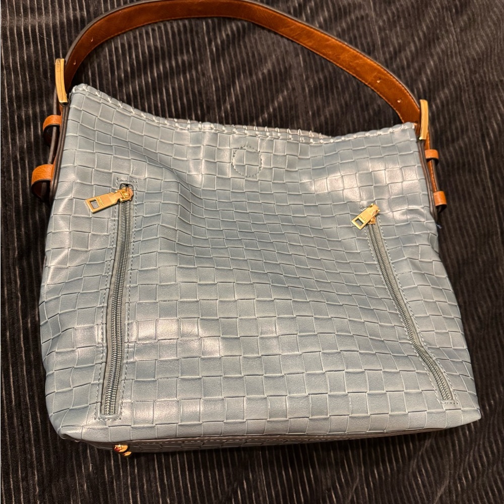 Jen & co vegan leather handbag with crossbody and wallet.
